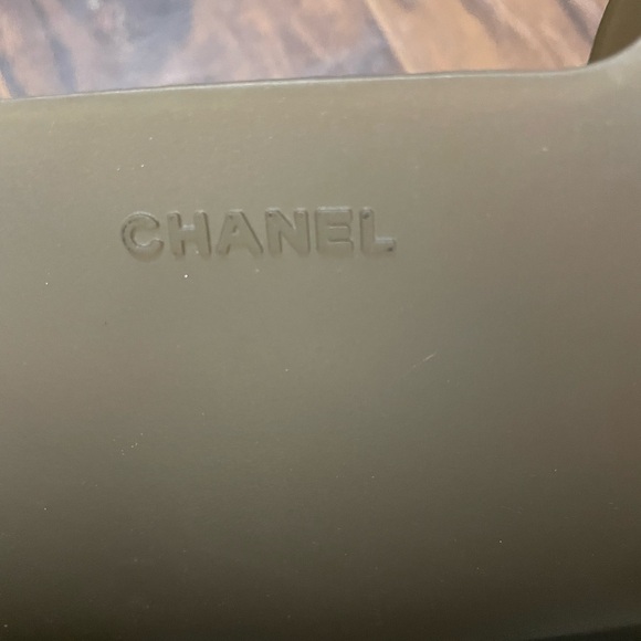 EUC Chanel Jelly Shoulder Tote - Picture 5 of 6